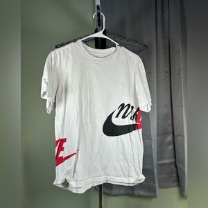 Nike White and Red Men's T-Shirt